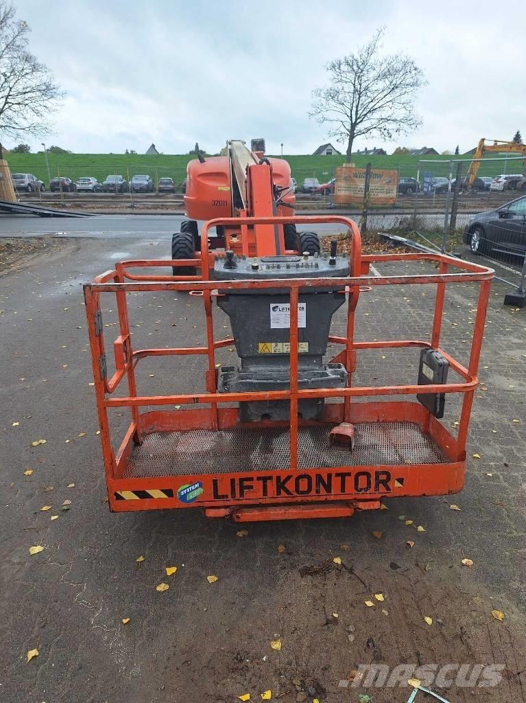 JLG 460 SJ Teleskopbühnen