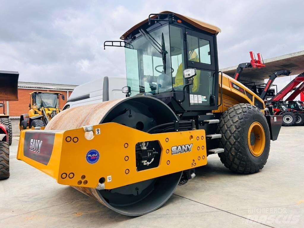 Sany SSR 130C-10H Erdbauwalzen