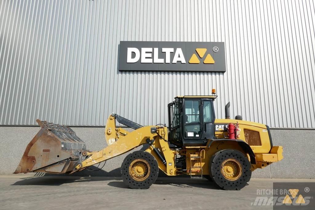 CAT 938M Radlader