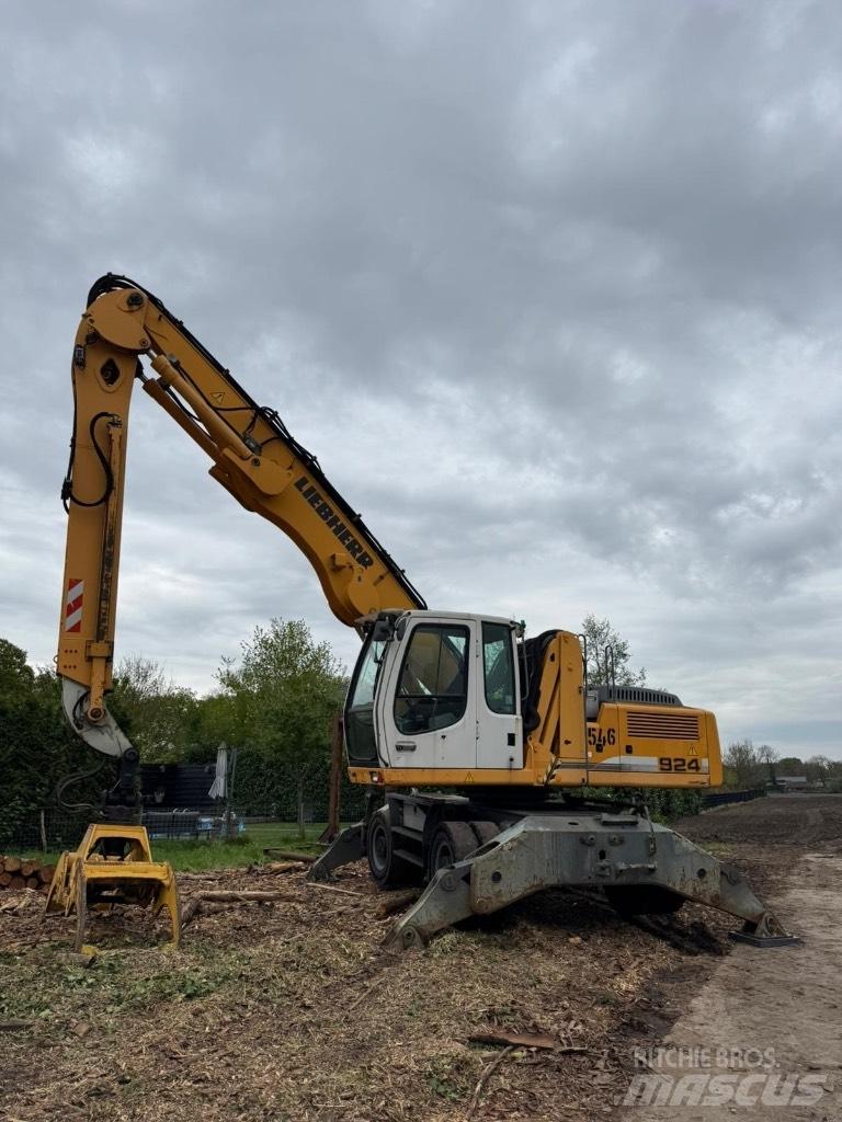Liebherr 924 Weitere Lade- und Grabgeräte