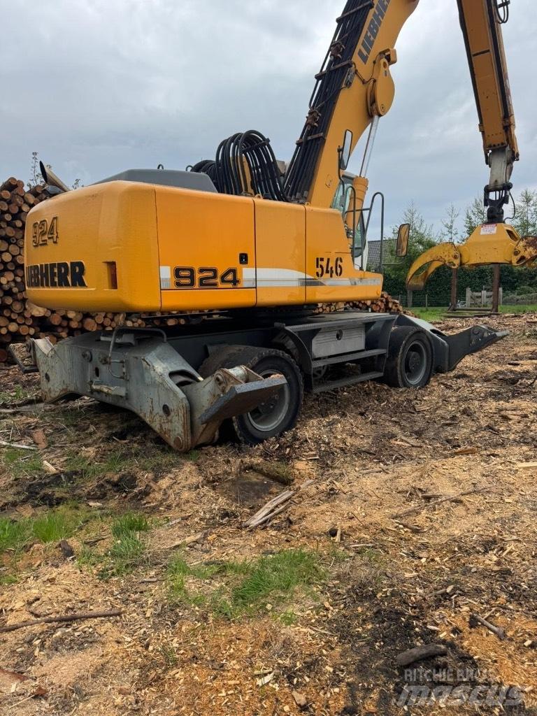 Liebherr 924 Weitere Lade- und Grabgeräte