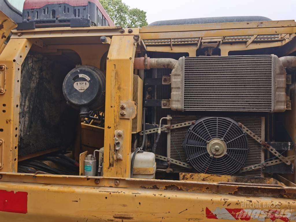 Komatsu PC 200-7 Raupenbagger