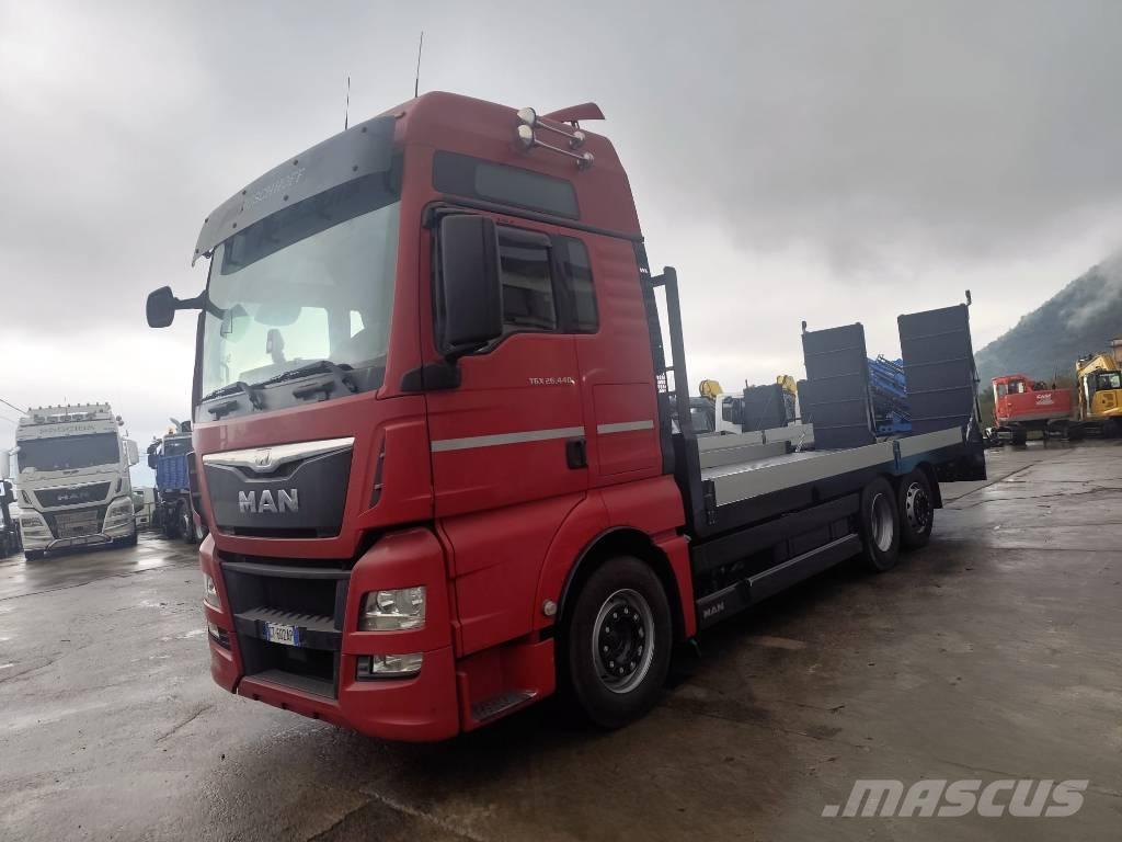 MAN TGX 26.440 Pritschenwagen mit Seilwinde