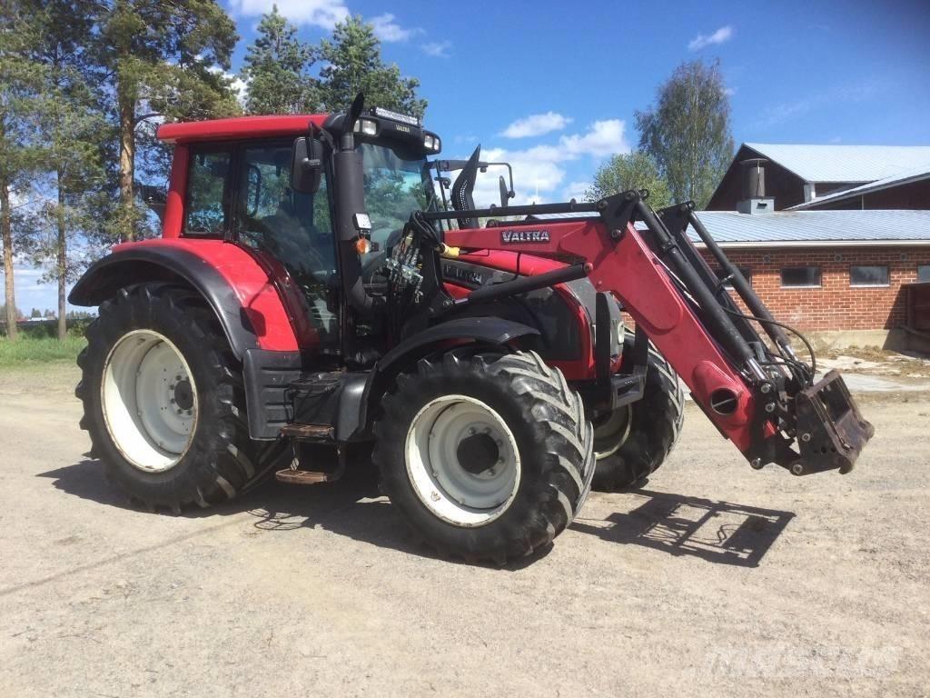 Valtra N 142 Direct Traktoren