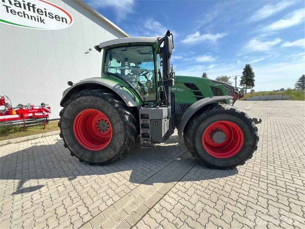 Fendt 828 Vario Traktoren