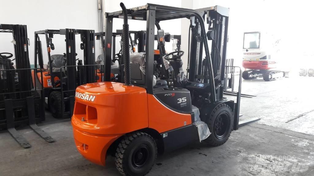 Doosan D35 C-5 Dieselstapler