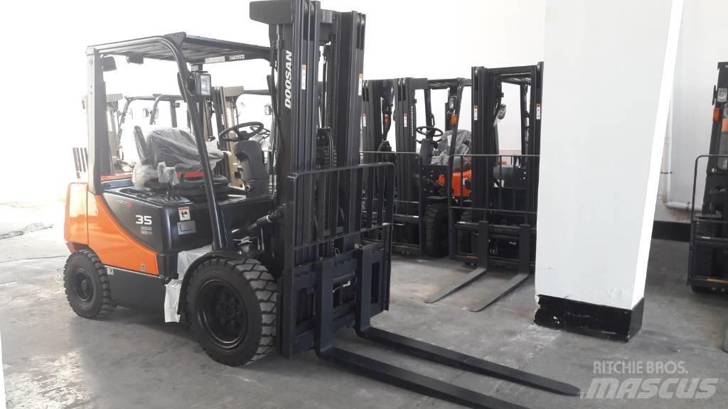 Doosan D35 C-5 Dieselstapler