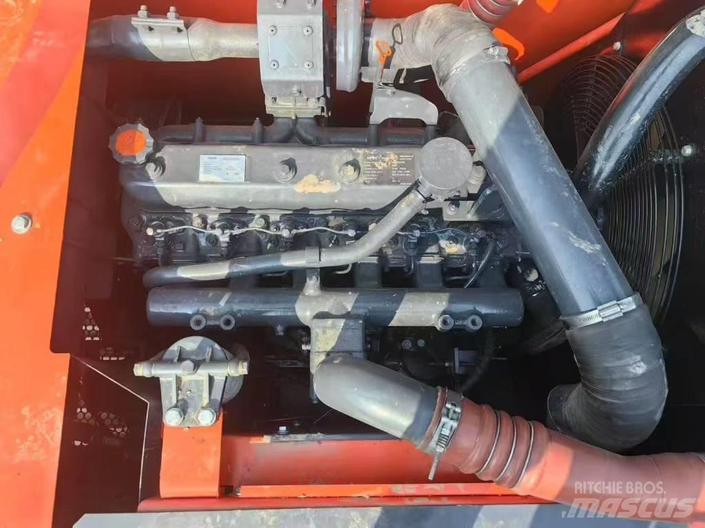 Doosan DX 225 LC Raupenbagger