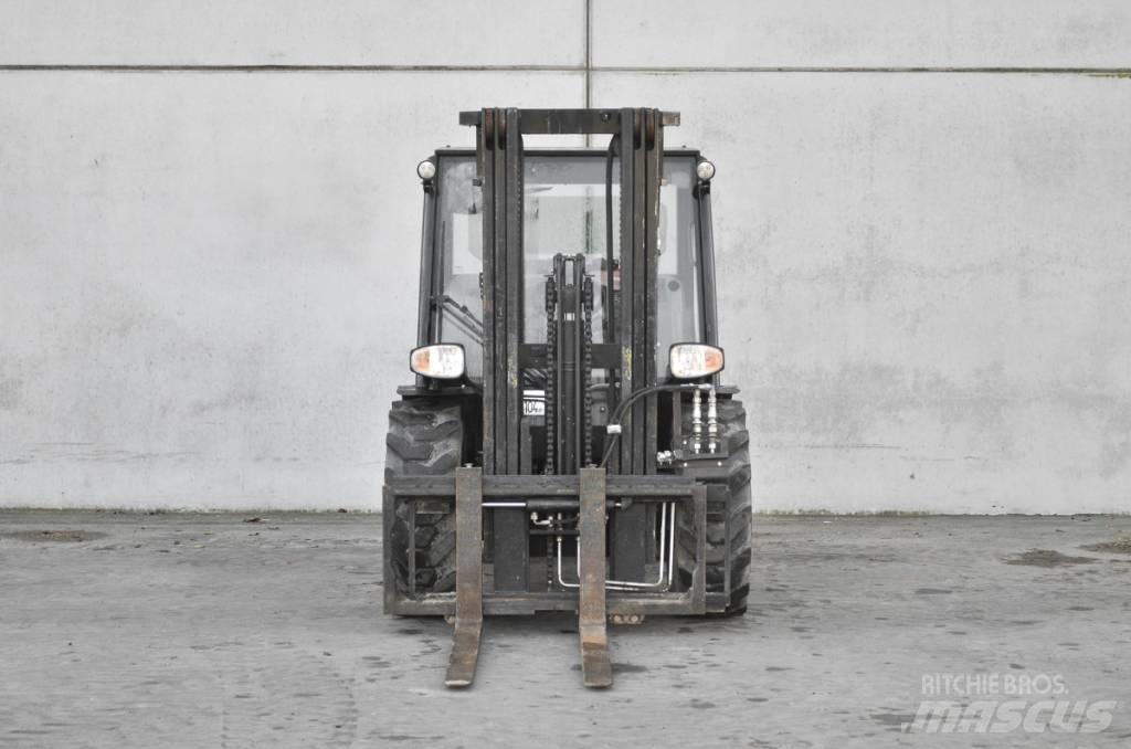 Manitou MC 30-4 Dieselstapler