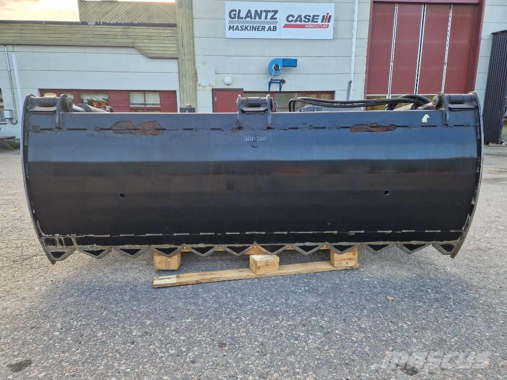 Ålö Silocut 230 . S-BM Frontladerzubehör