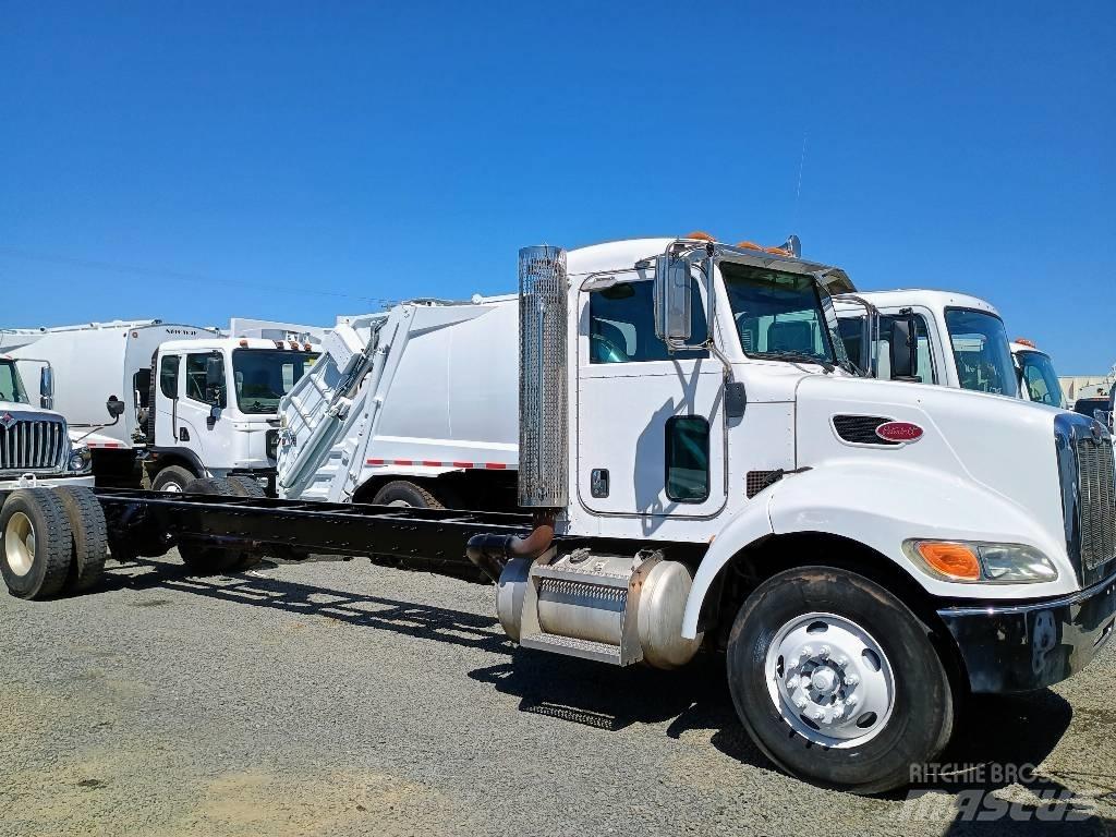 Peterbilt 335 Müllwagen