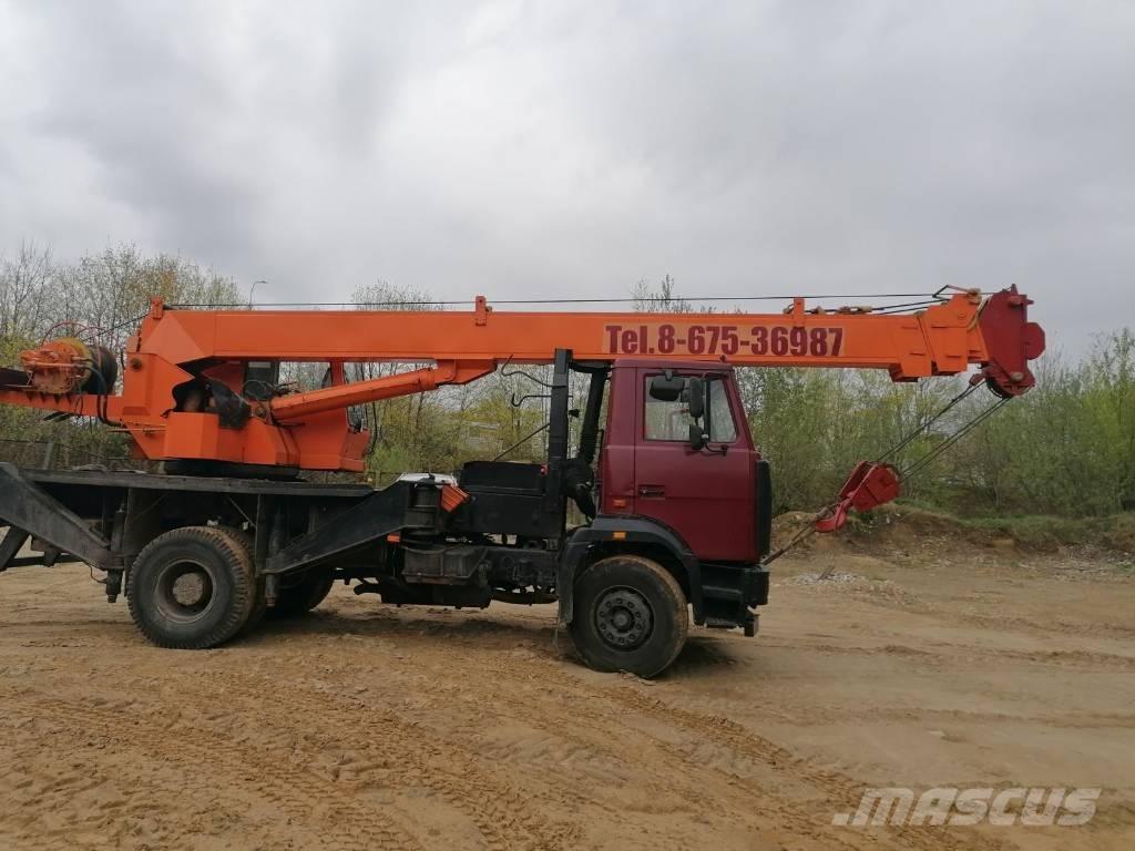  MAZ.   KS-3579 15t.//22m. All-Terrain-Krane