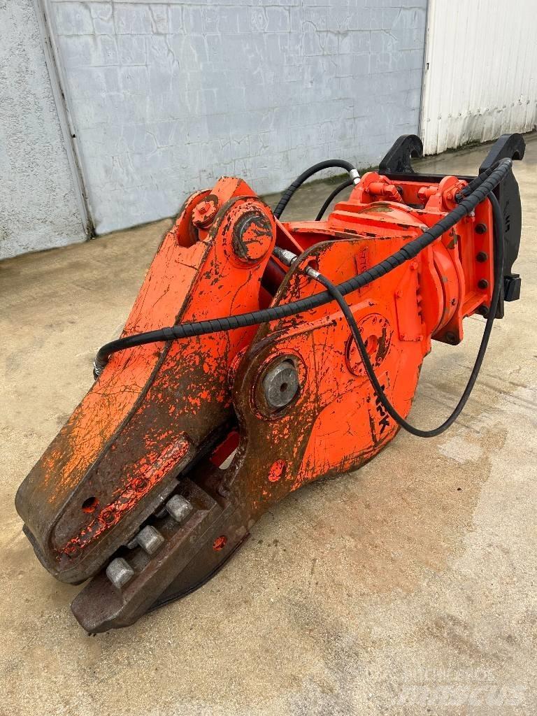 NPK V 160 R Schneidwerkzeuge