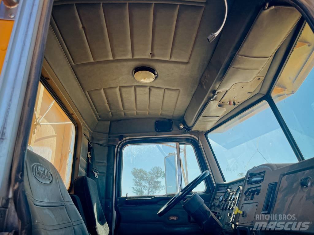 Peterbilt 330 Andere Fahrzeuge