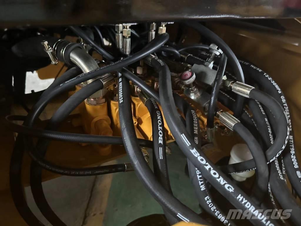 CAT 420F Baggerlader