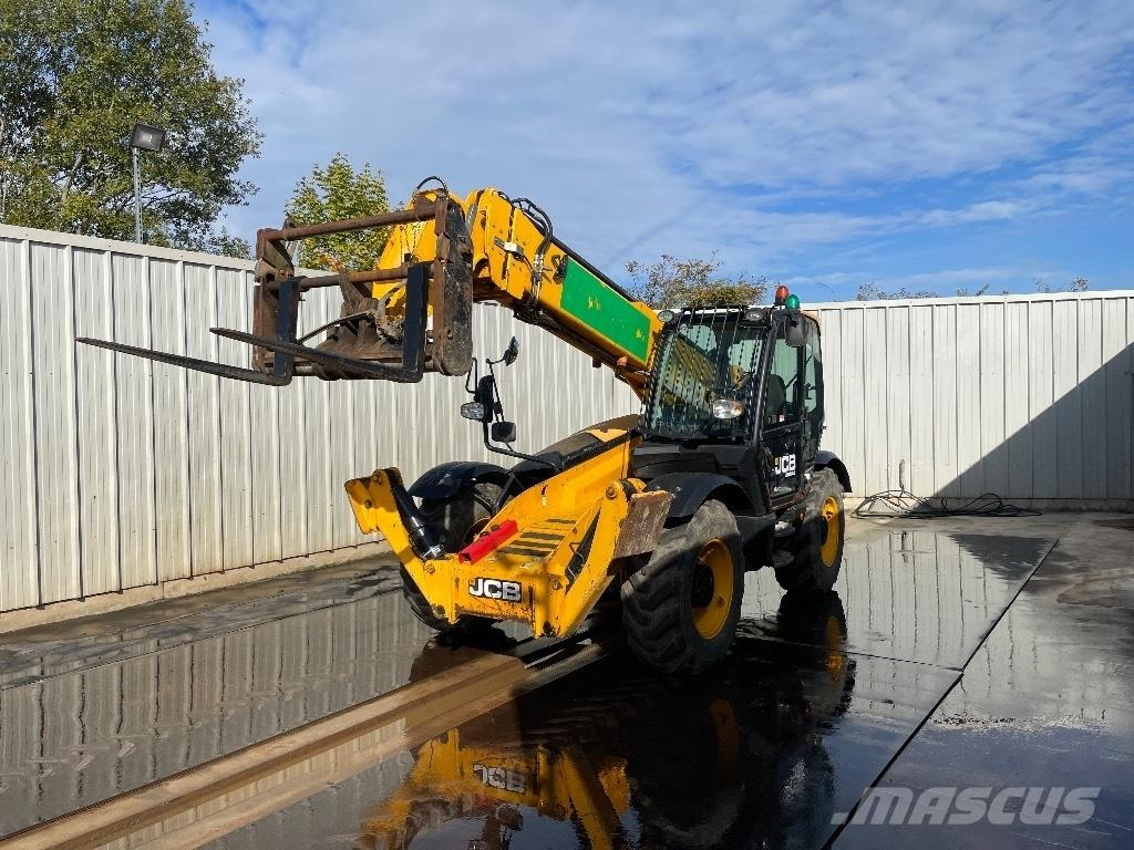 JCB 540-140 Hi Viz Teleskoplader