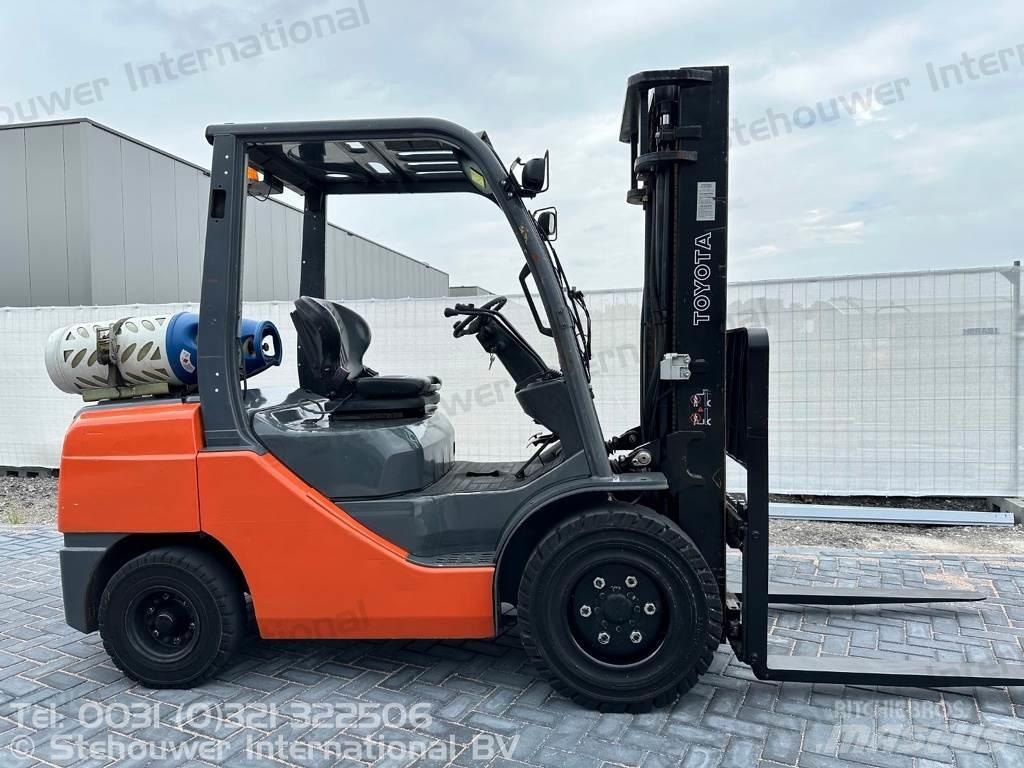 Toyota 02-8FGJF35 Gasstapler