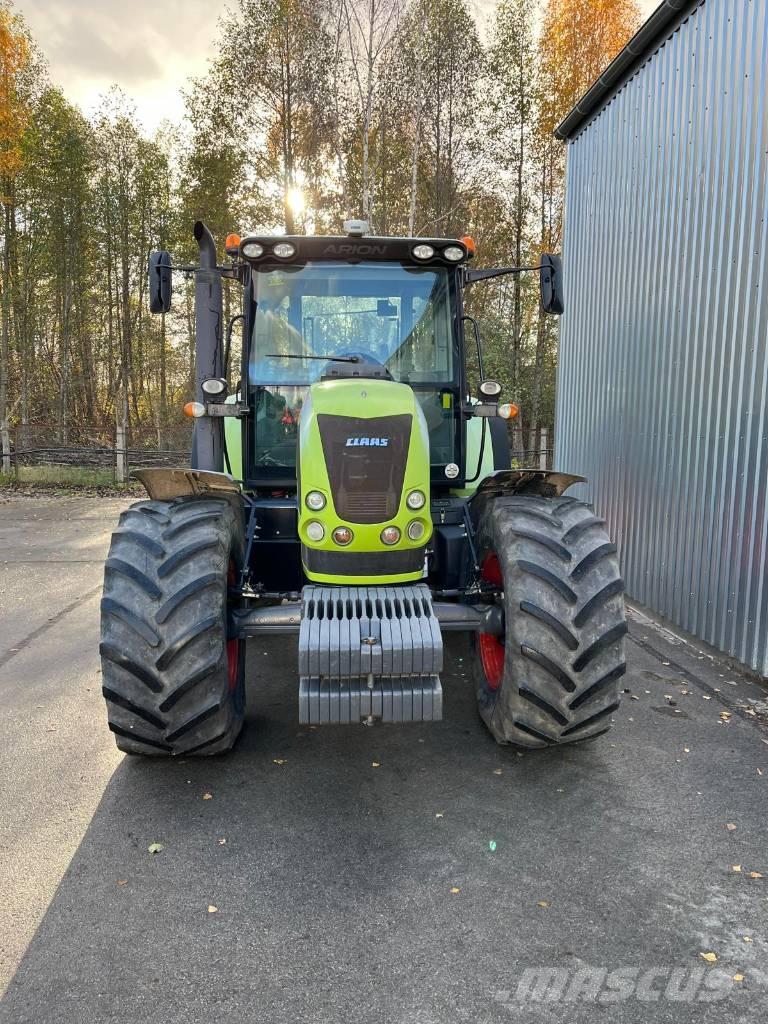CLAAS Arion 640 CIS Traktoren