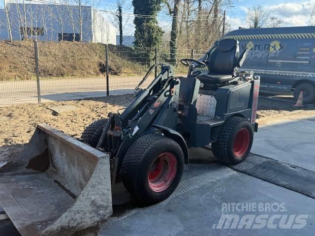 Knikmops KM 130 Minilader