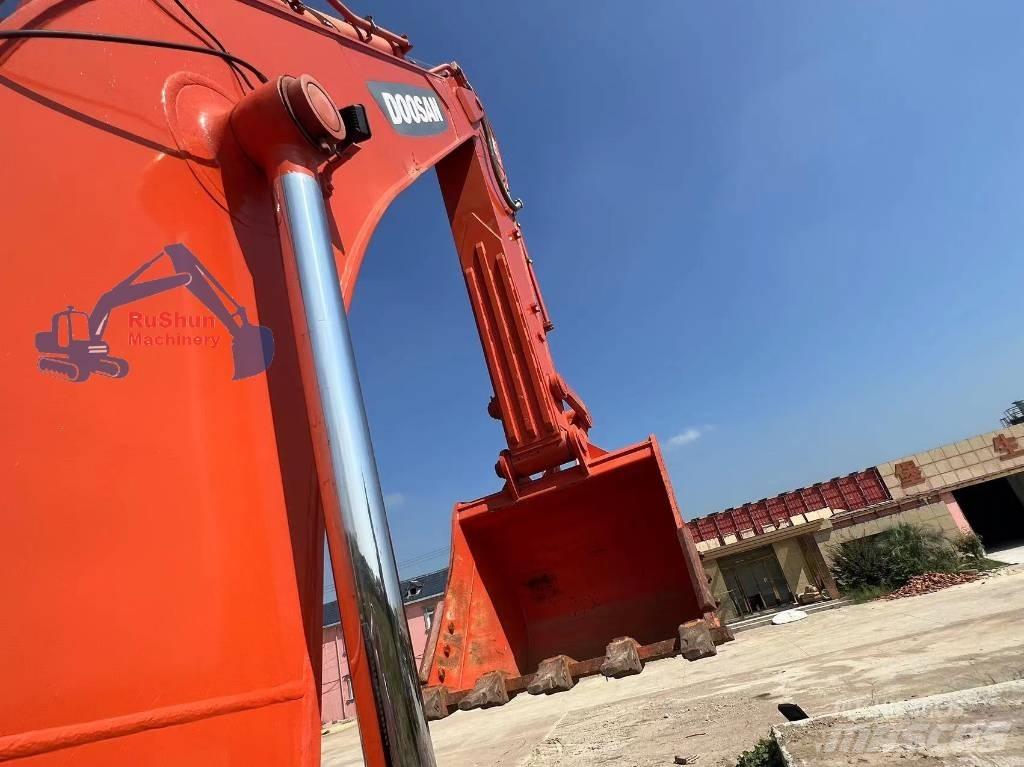 Doosan DH420 Raupenbagger