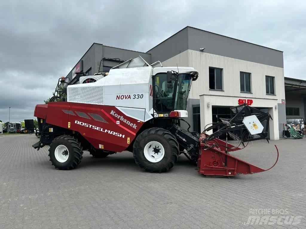Rostselmash Nova330 Mähdrescher