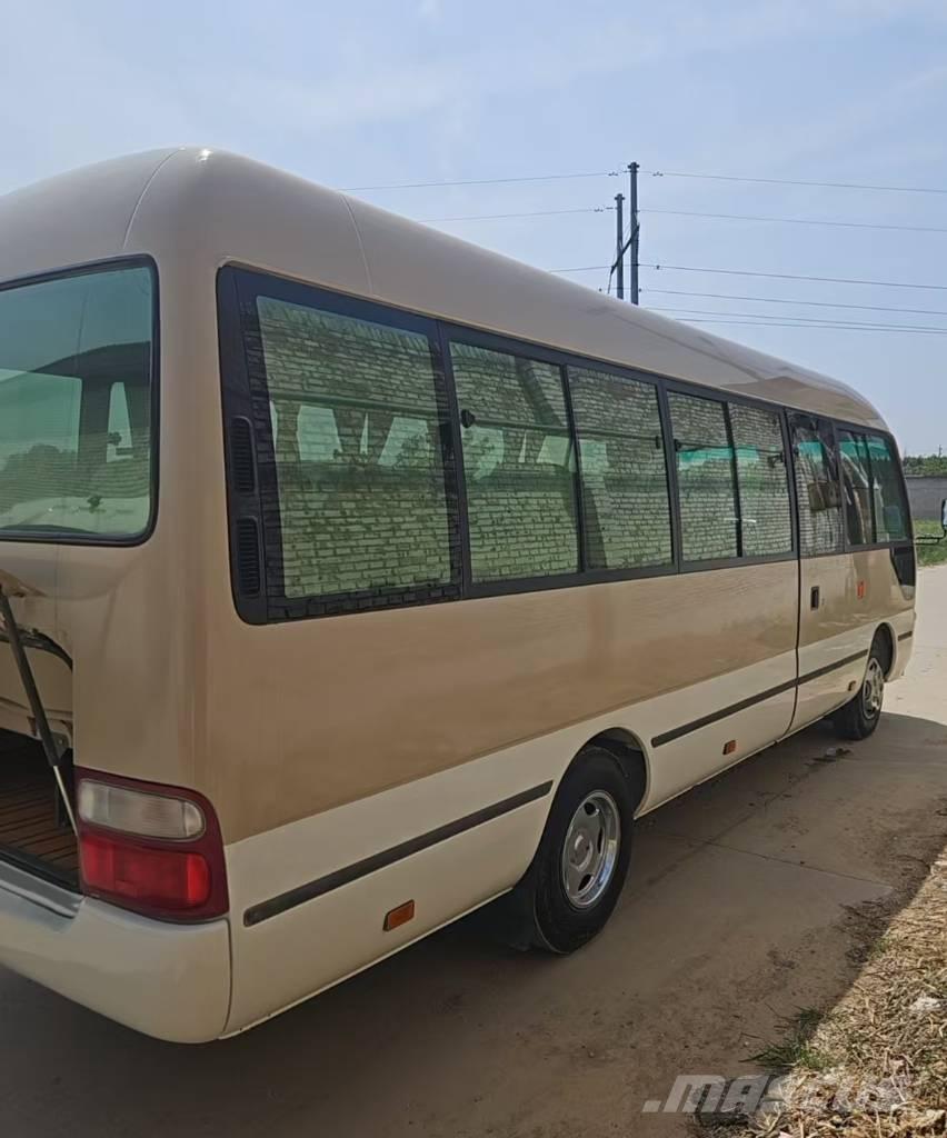 Toyota Coaster Bus Minibusse