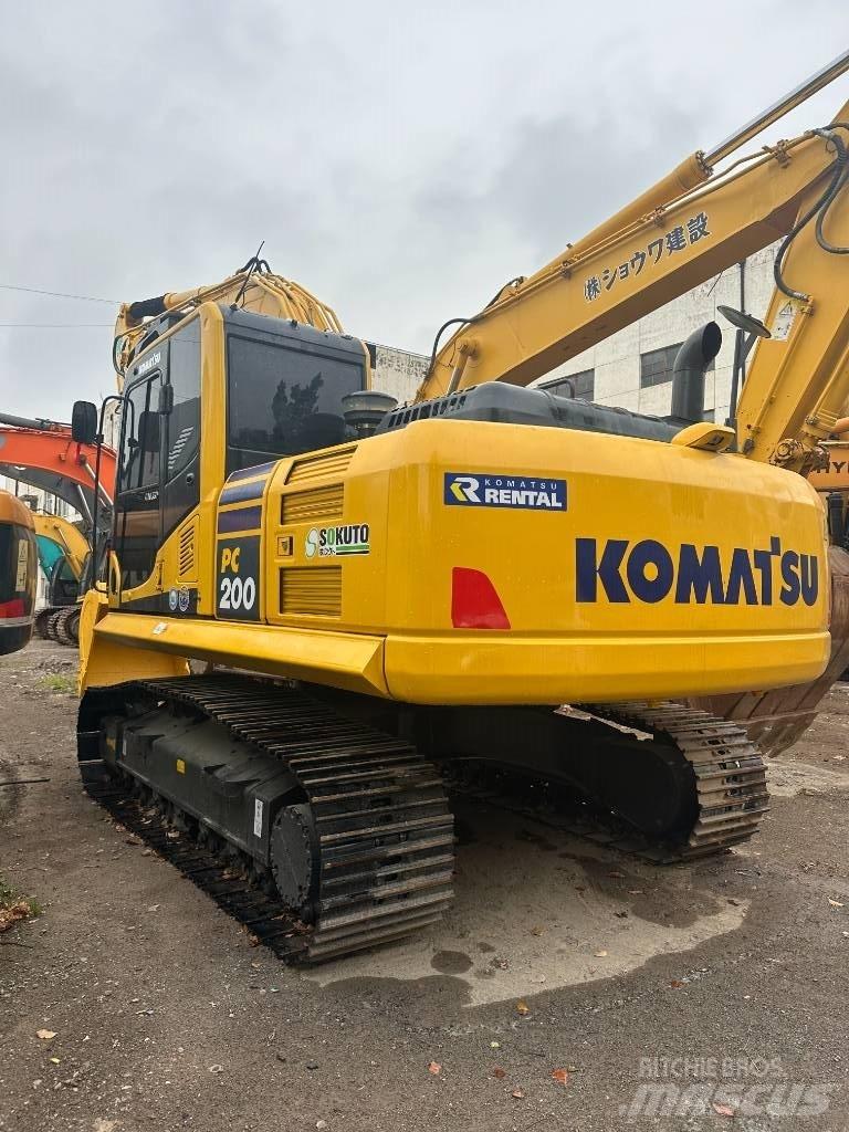 Komatsu PC 200-8 Raupenbagger