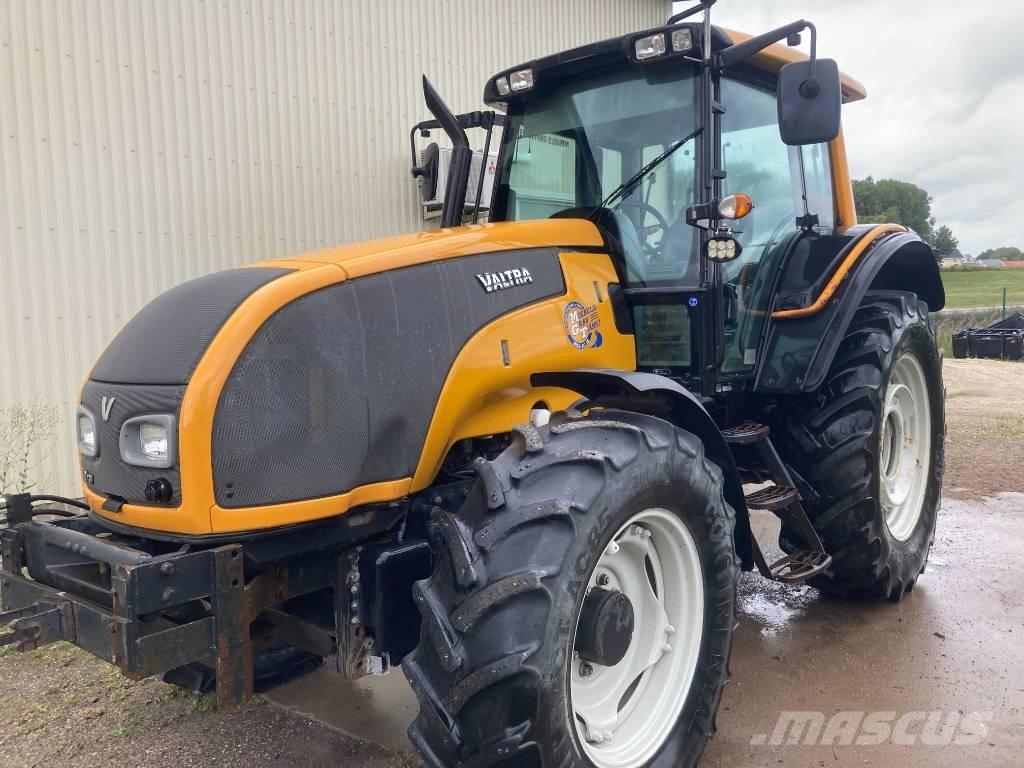 Valtra T 131 Traktoren