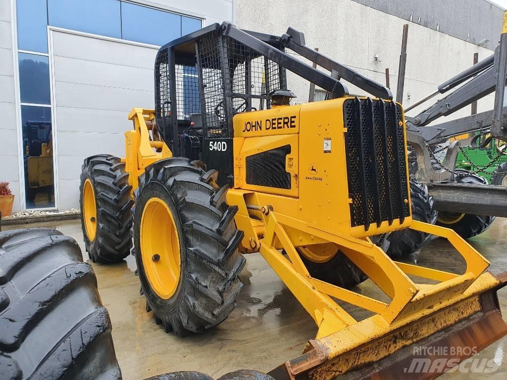 John Deere 540 D Stammholzschlepper