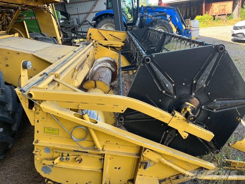 New Holland 8030 Mähdrescher