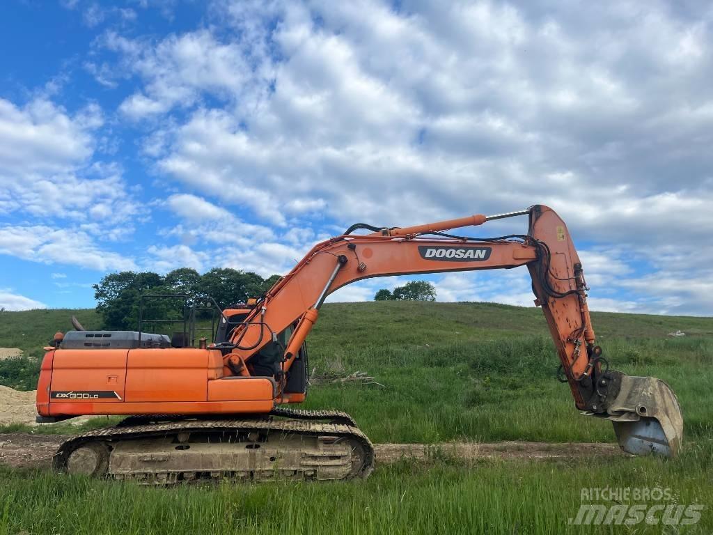 Doosan DX 300 LC Raupenbagger