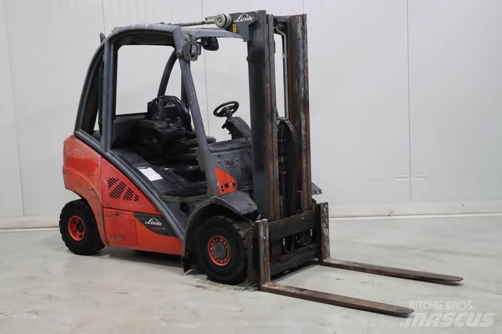 Linde H25D-02 Dieselstapler