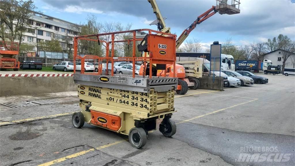 JLG 3246ES Scheren-Arbeitsbühnen