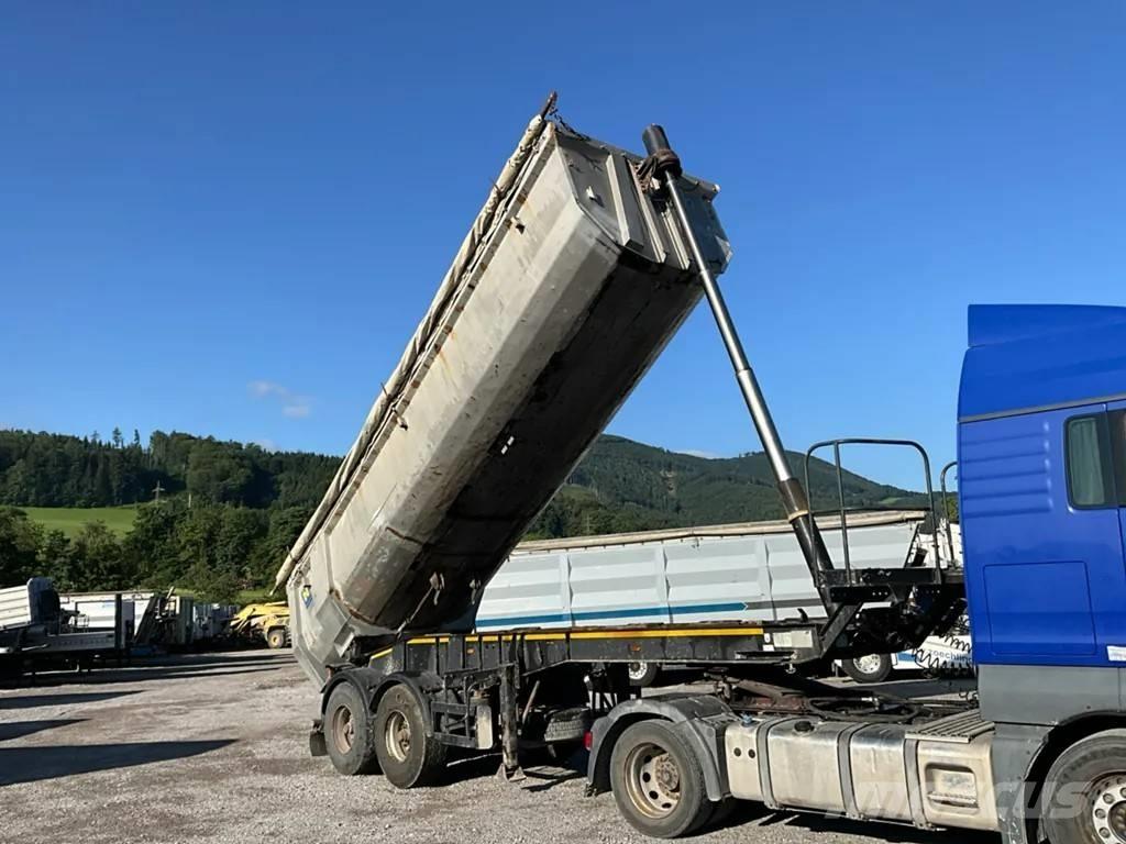 Schwarzmüller HKS 2 Kipper