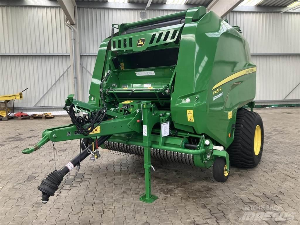 John Deere V461R Rundballenpressen