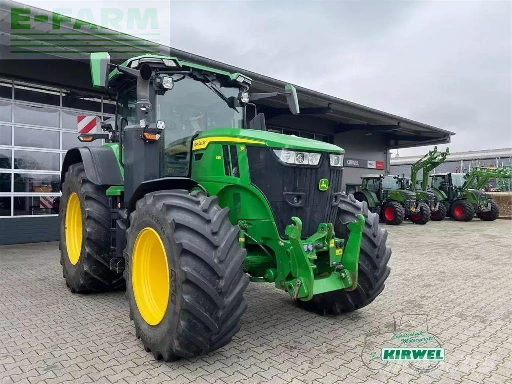 John Deere 7r 330 Traktoren