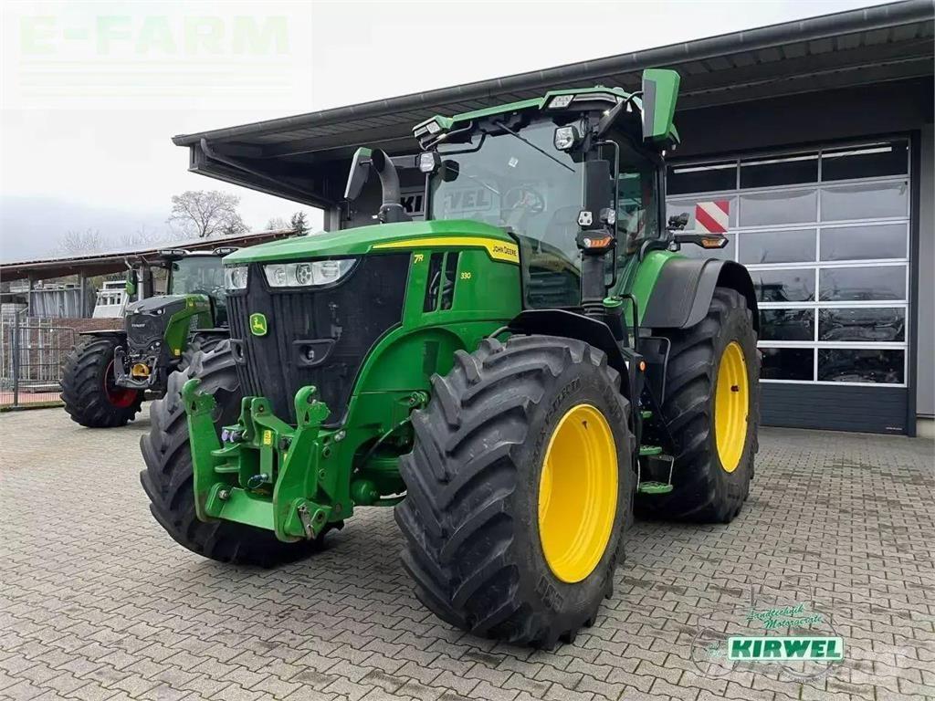 John Deere 7r 330 Traktoren