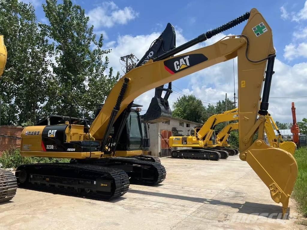CAT cat323d Midibagger  7t - 12t
