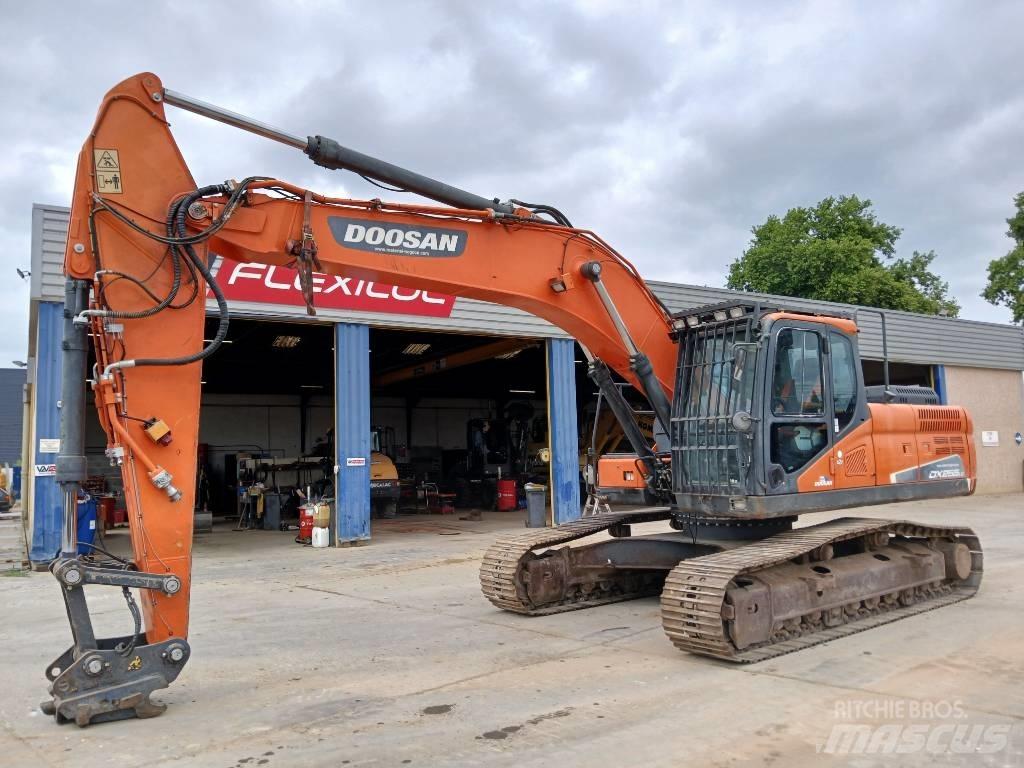 Doosan DX 255 LC Raupenbagger