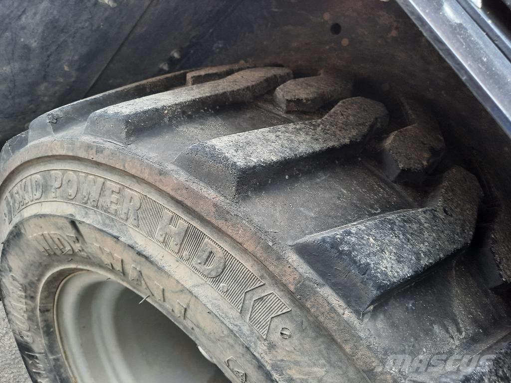 GiANT V 452 X-Tra Radlader