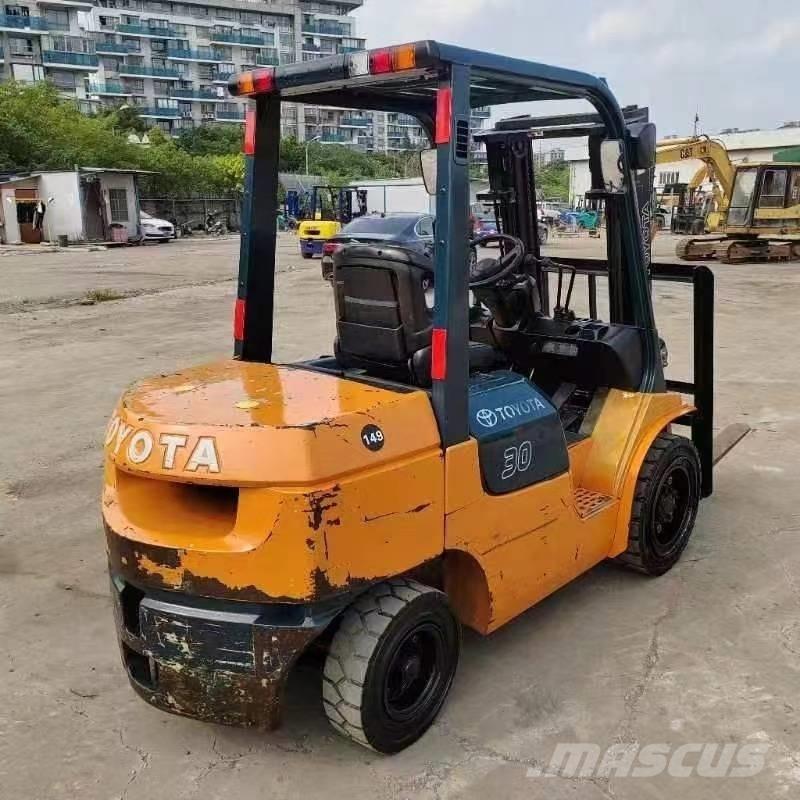 Toyota FD 30 Dieselstapler
