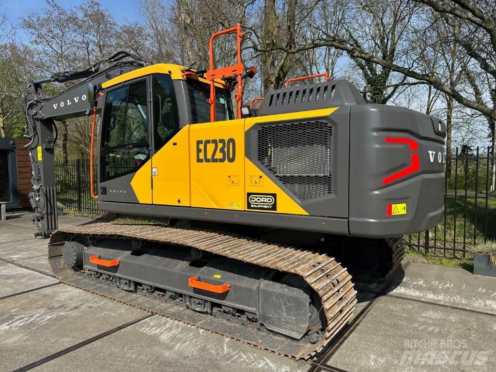 Volvo EC 230FL Raupenbagger