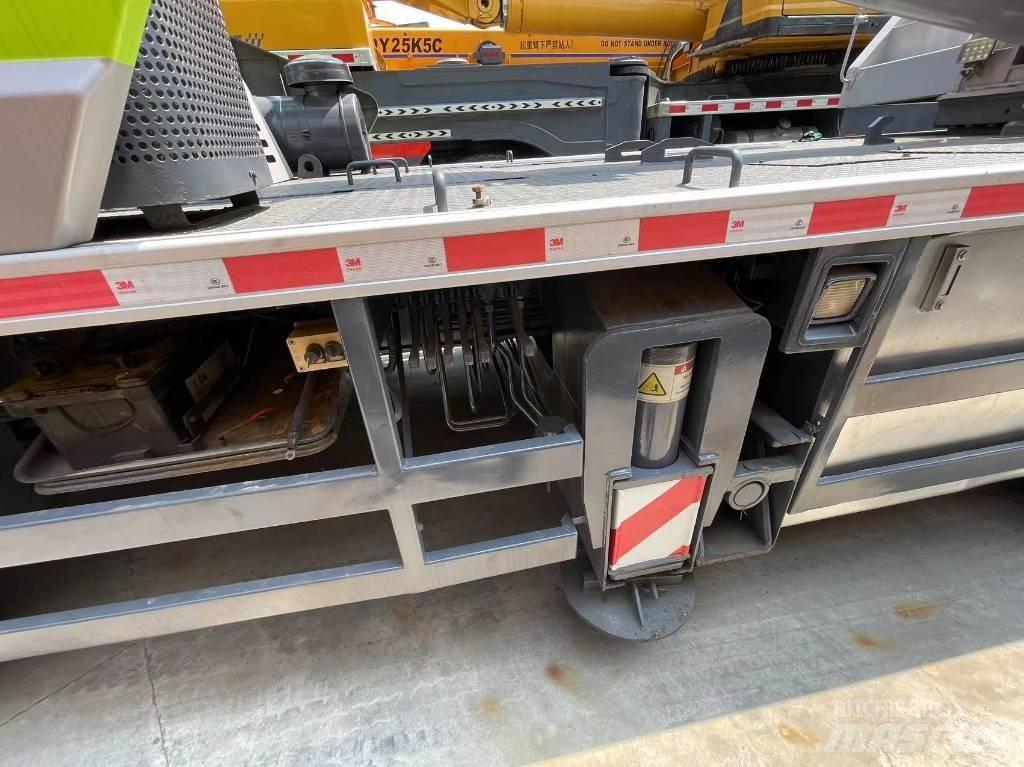 Zoomlion ZCT251V All-Terrain-Krane