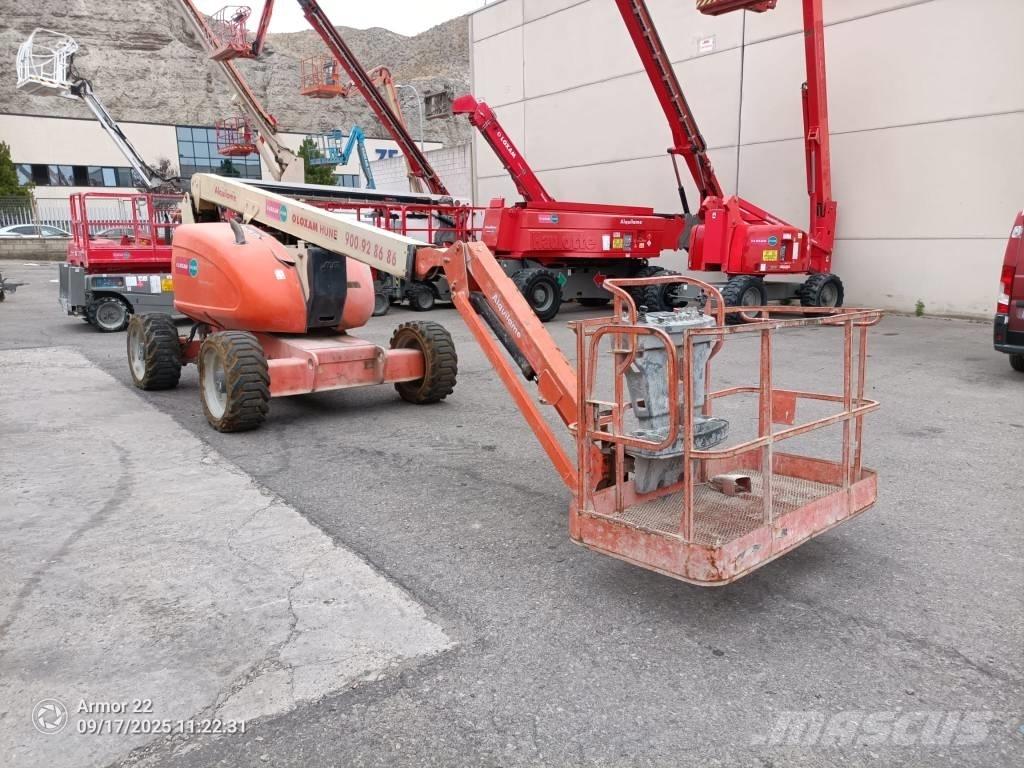 JLG 600 AJ Gelenkteleskoparbeitsbühnen