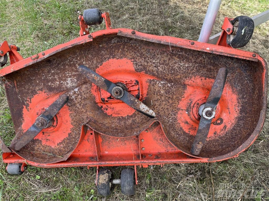Kubota RCK 60-35 ST Gezogene und selbstfahrende Mäher