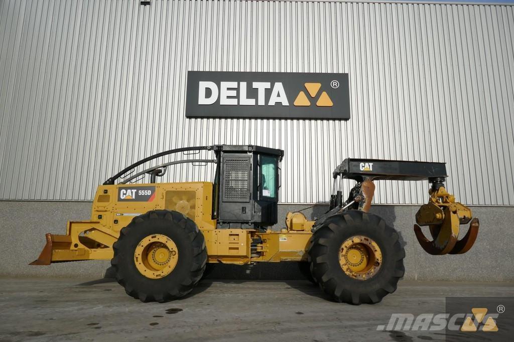 CAT 555D Stammholzschlepper