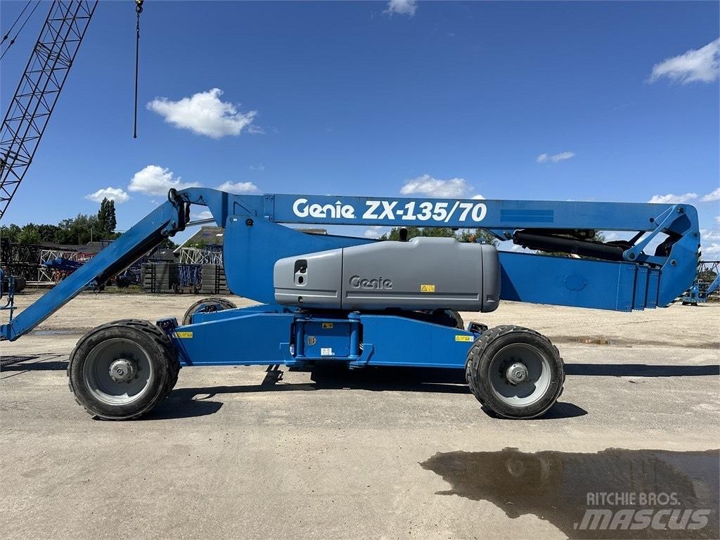 Genie ZX 135/70 Gelenkteleskoparbeitsbühnen
