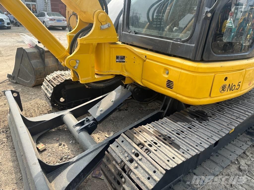 Komatsu PC 40 Minibagger < 7t
