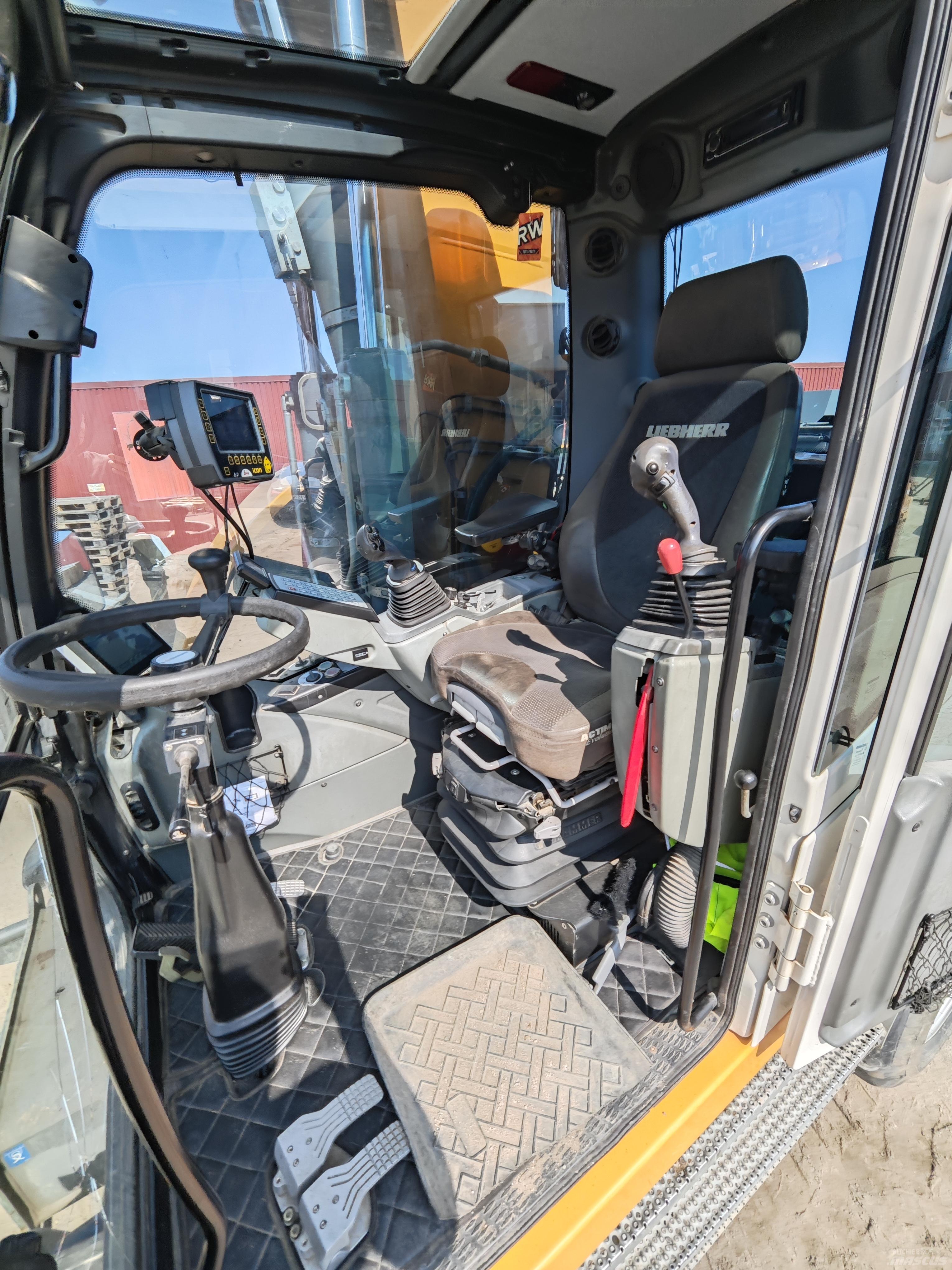 Liebherr 914 C Mobilbagger