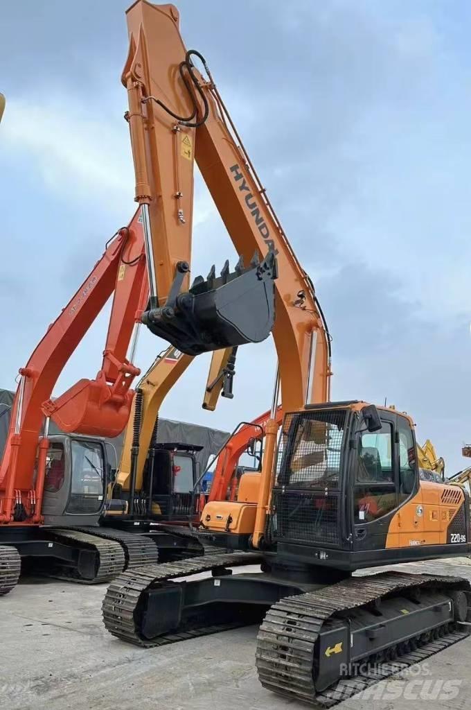 Hyundai 220-9 Raupenbagger